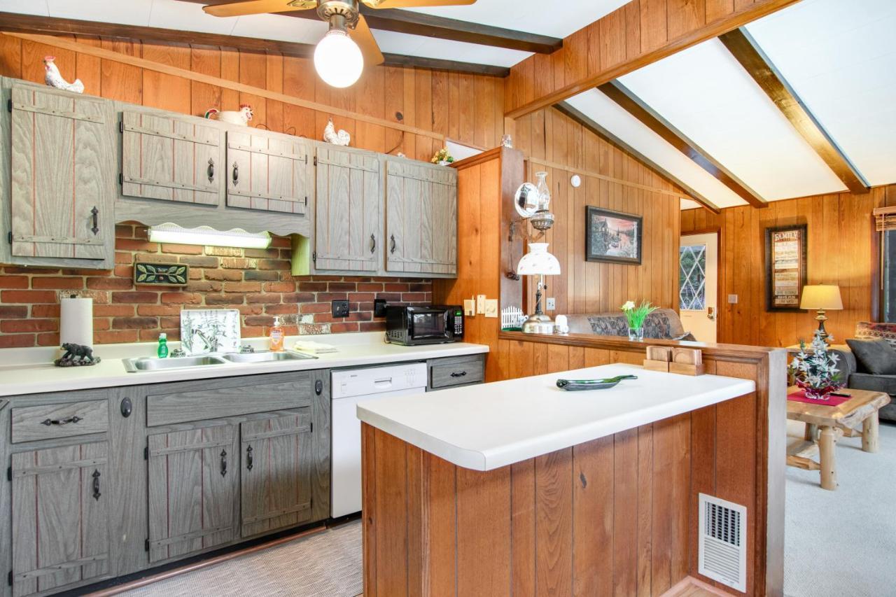 Catfish Lake Home Eagle River Exterior foto